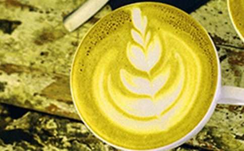 超实用的咖啡渣养花方法